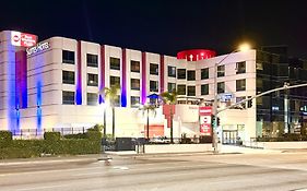Best Western Plus Suites Hotel - LAX Airport LA Stadium